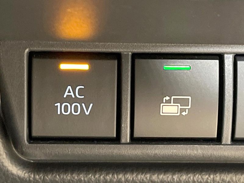 2023 Toyota Prius 6AA-MXWH60 (UW-6a98e6c606522)[18]