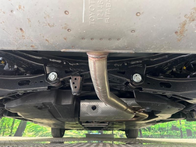 2024 Toyota Prius 6AA-MXWH60 (UW-6a98e6c84f105)[5]