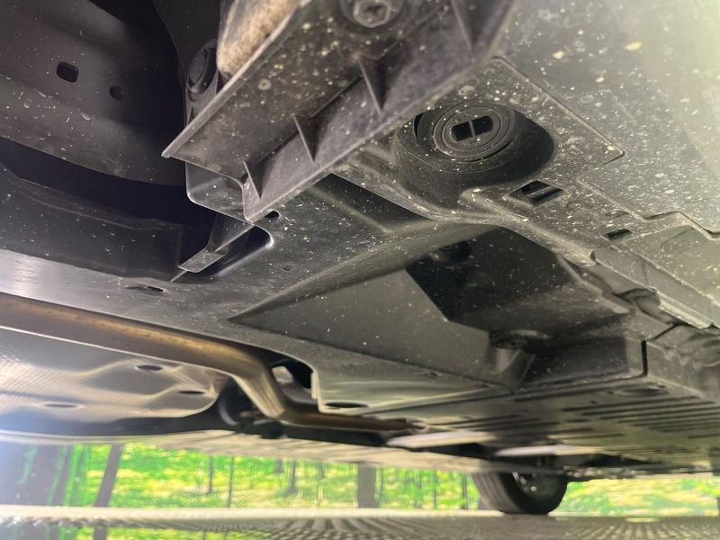 2024 Toyota Prius 6AA-MXWH60 (UW-6a98e6c84f105)[8]