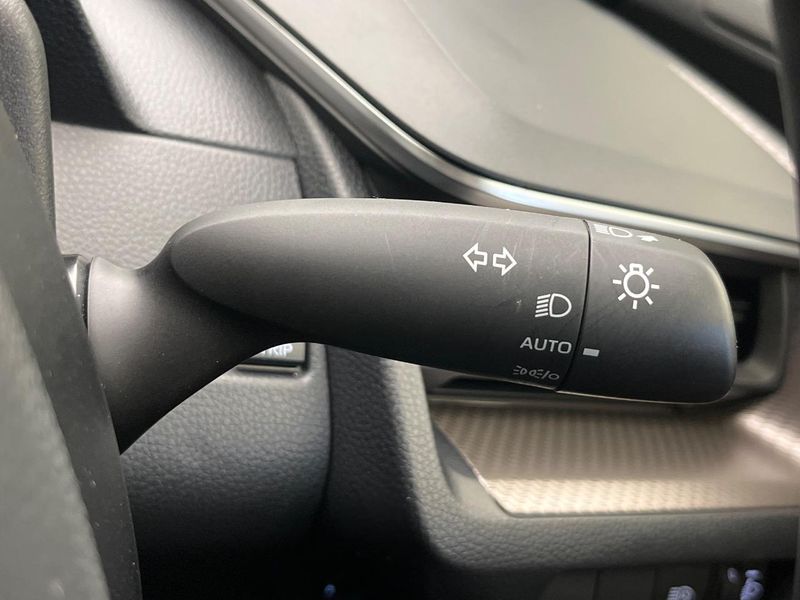 2025 Toyota Prius 6AA-MXWH60 (UW-6a98e6cb7f66f)[29]