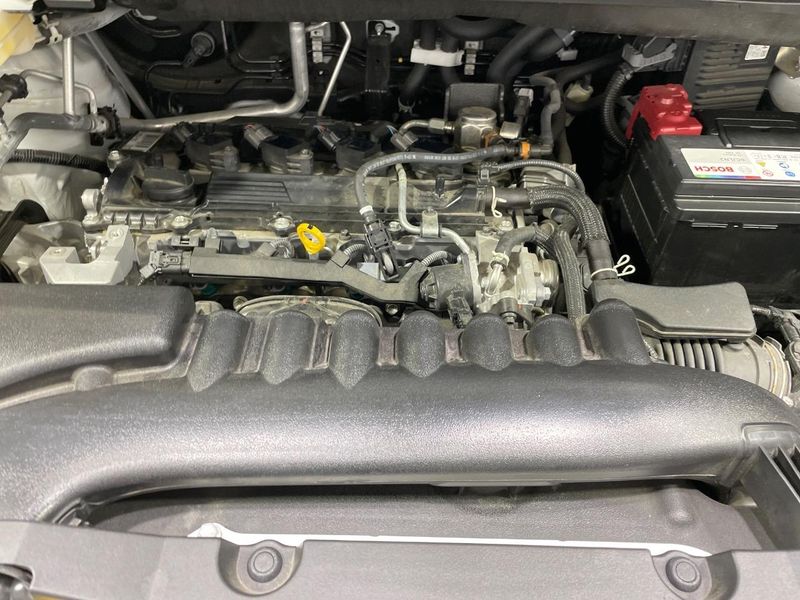 2022 Toyota Voxy 6BA-MZRA90W (UW-6a98e6d2e297f)[4]