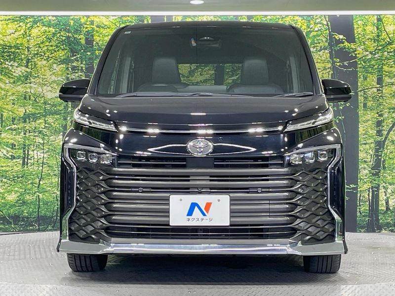 2023 Toyota Voxy 6BA-MZRA90W (UW-6a98e6d49d4af)[13]