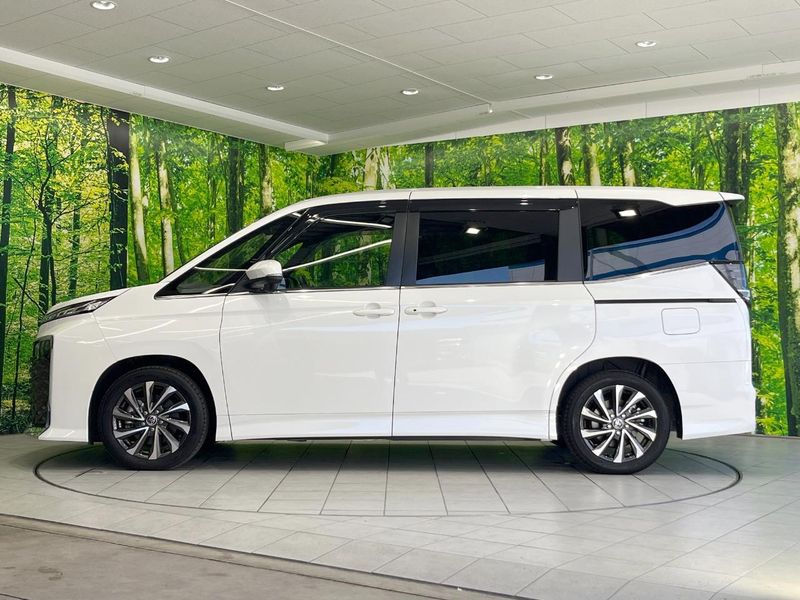 2023 Toyota Voxy 6BA-MZRA90W (UW-6a98e6d71b8cd)[5]