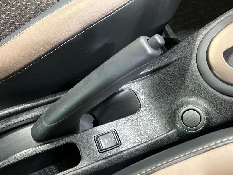 2018 Nissan Note DBA-NE12 (UW-6a98e6e190179)[25]