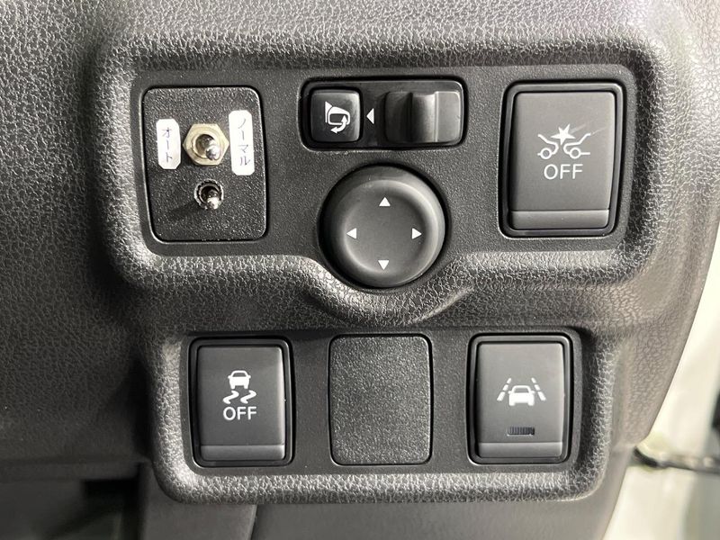 2018 Nissan Note DBA-NE12 (UW-6a98e6e190179)[15]