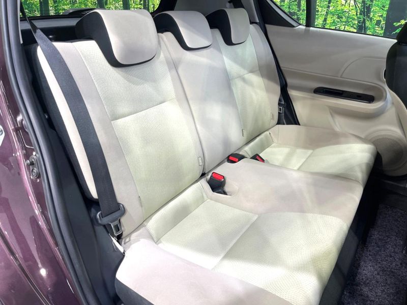 2014 Toyota Aqua DAA-NHP10 (UW-6a98e6e5d4518)[7]