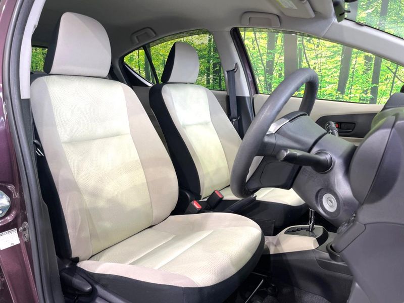 2014 Toyota Aqua DAA-NHP10 (UW-6a98e6e5d4518)[6]