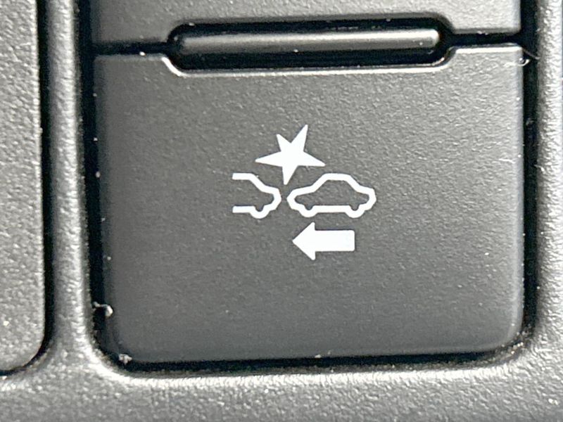 2019 Toyota Aqua DAA-NHP10 (UW-6a98e6e9d600d)[25]