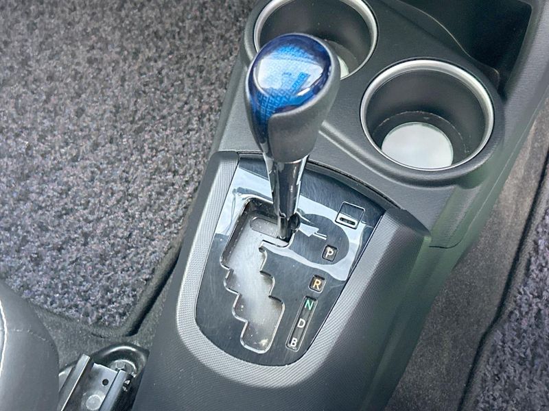 2019 Toyota Aqua DAA-NHP10 (UW-6a98e6e9d600d)[16]