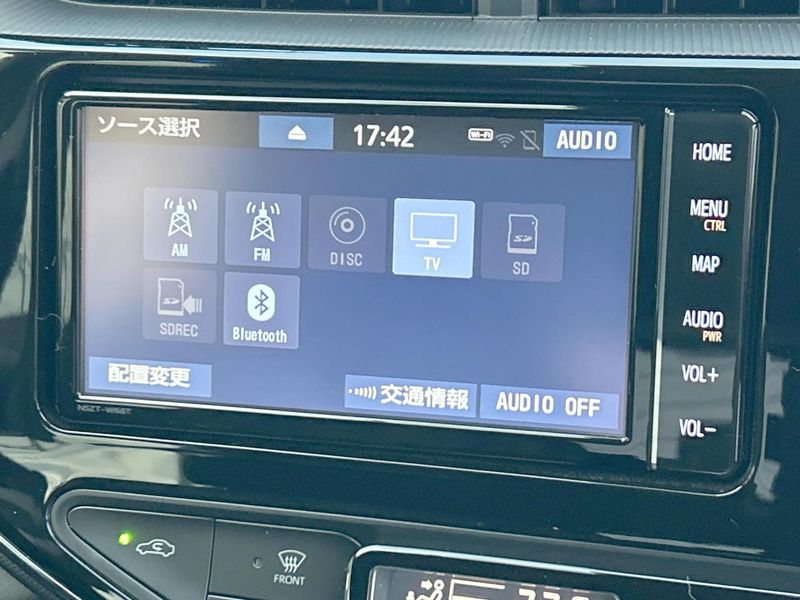 2019 Toyota Aqua DAA-NHP10 (UW-6a98e6e9d600d)[28]