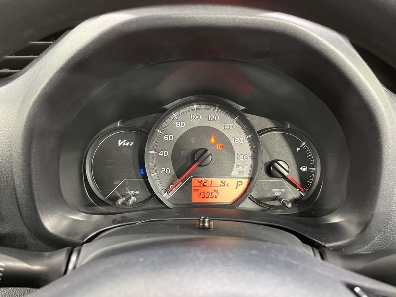 2016 Toyota Vitz DBA-NSP135 (UW-6a98e6fb78b01)[19]