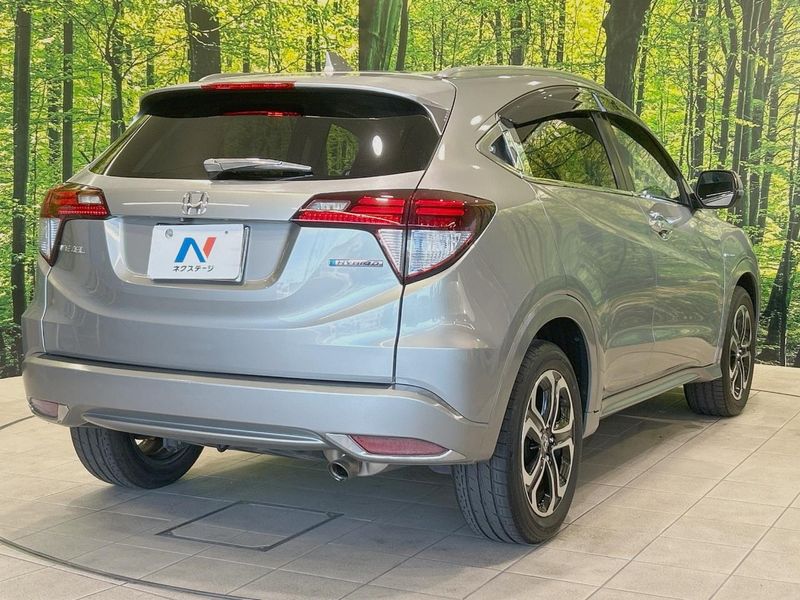2014 Honda Vezel DAA-RU3 (UW-6a98e71ee3091)[20]