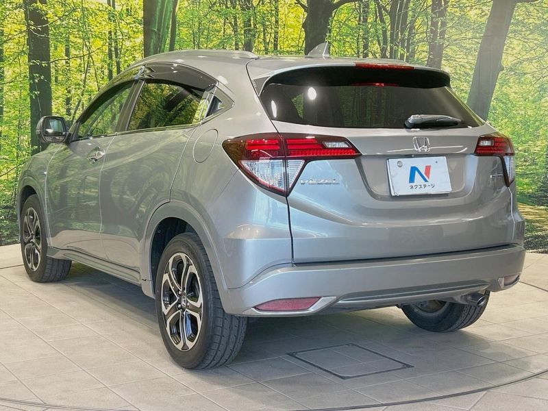 2014 Honda Vezel DAA-RU3 (UW-6a98e71ee3091)[10]