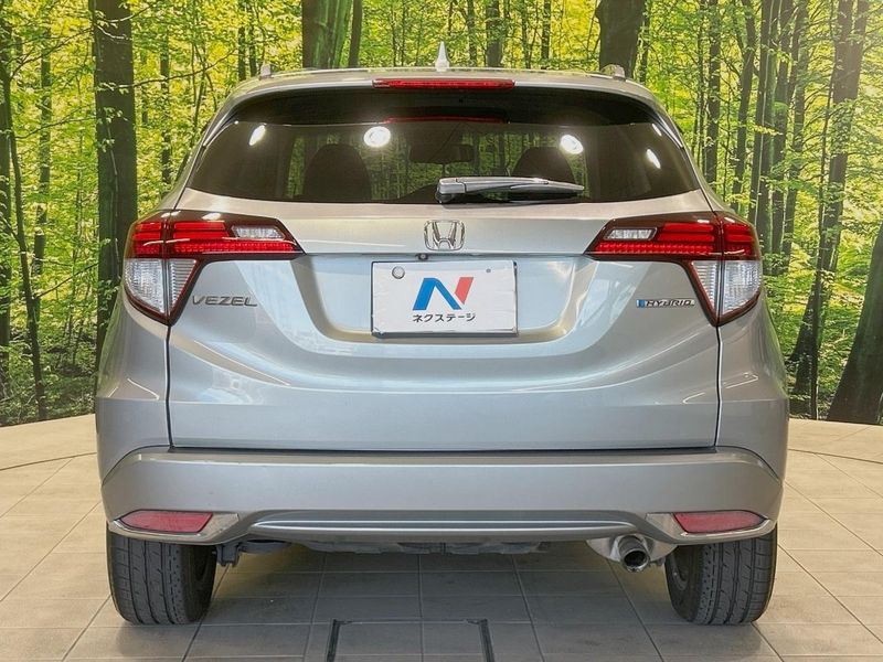 2014 Honda Vezel DAA-RU3 (UW-6a98e71ee3091)[19]