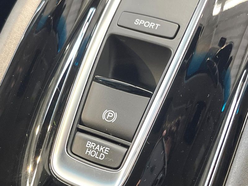 2018 Honda Vezel DAA-RU3 (UW-6a98e721f078f)[23]