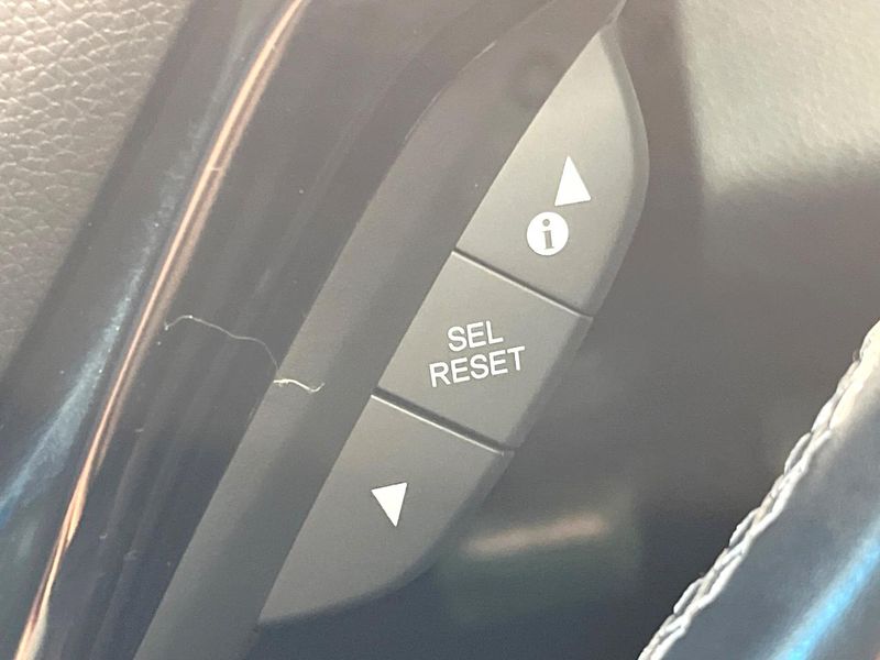 2018 Honda Vezel DAA-RU3 (UW-6a98e721f078f)[29]