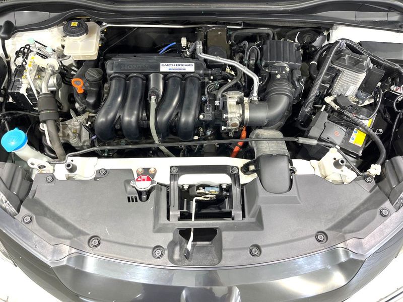 2015 Honda Vezel DAA-RU4 (UW-6a98e72404bed)[5]