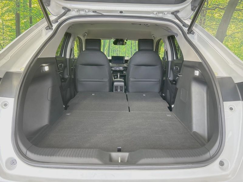 2021 Honda Vezel 6AA-RV5 (UW-6a98e726dde8f)[11]