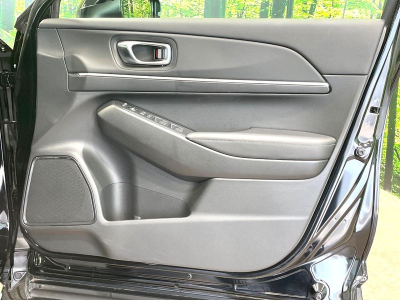 2025 Honda Vezel 6AA-RV5 (UW-6a98e731363cc)[8]