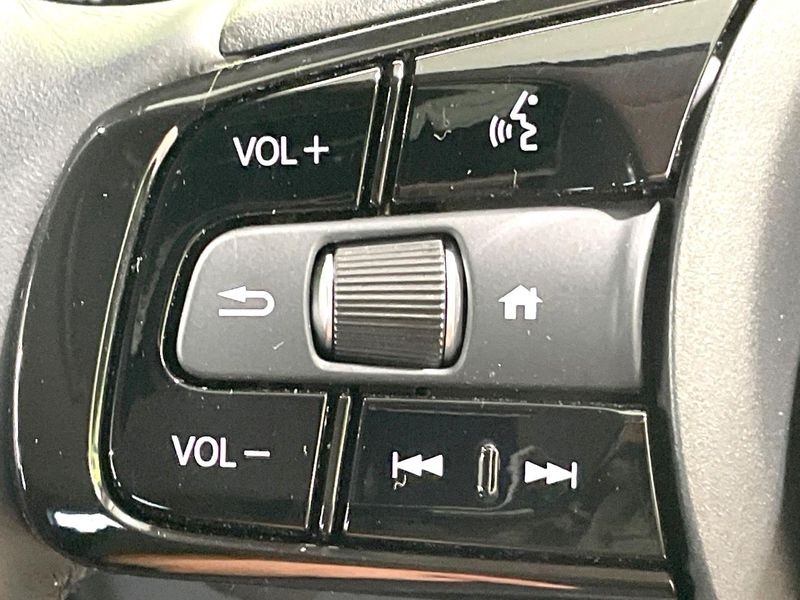 2025 Honda Vezel 6AA-RV5 (UW-6a98e731363cc)[17]
