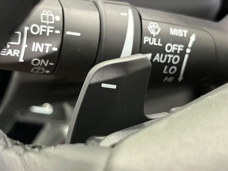 2025 Honda Vezel 6AA-RV5 (UW-6a98e7325b8ef)[16]