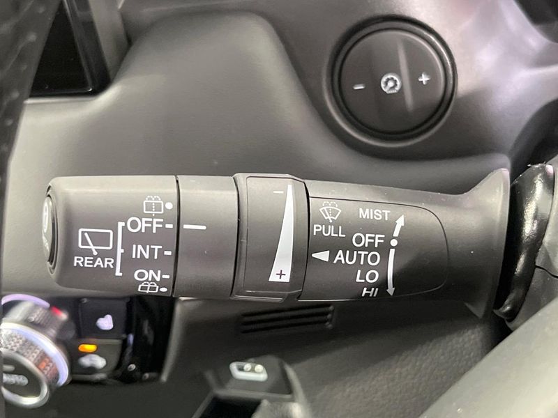 2025 Honda Vezel 6AA-RV5 (UW-6a98e7325b8ef)[14]