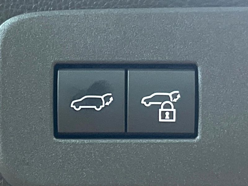 2025 Toyota Land Cruiser 250 3BA-TRJ250W (UW-6a98e764c5498)[15]