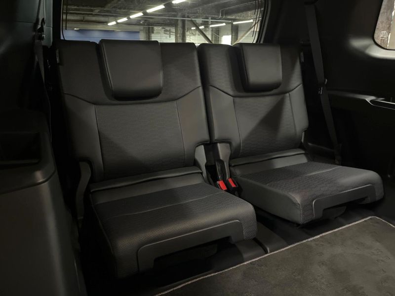 2025 Toyota Land Cruiser 250 3BA-TRJ250W (UW-6a98e764c5498)[22]