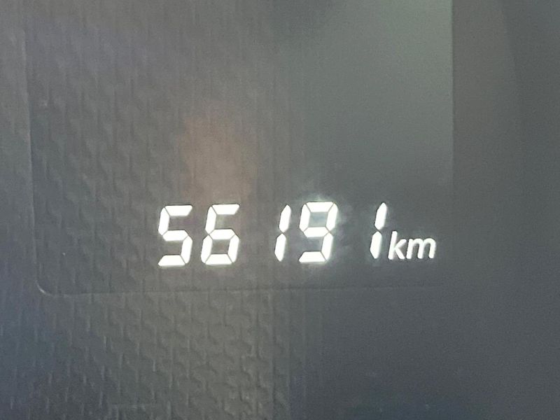 2016 Suzuki Swift DBA-ZC72S (UW-6a98e7993c37f)[2]
