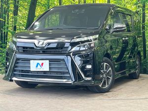 2018 Toyota Voxy DBA-ZRR80W