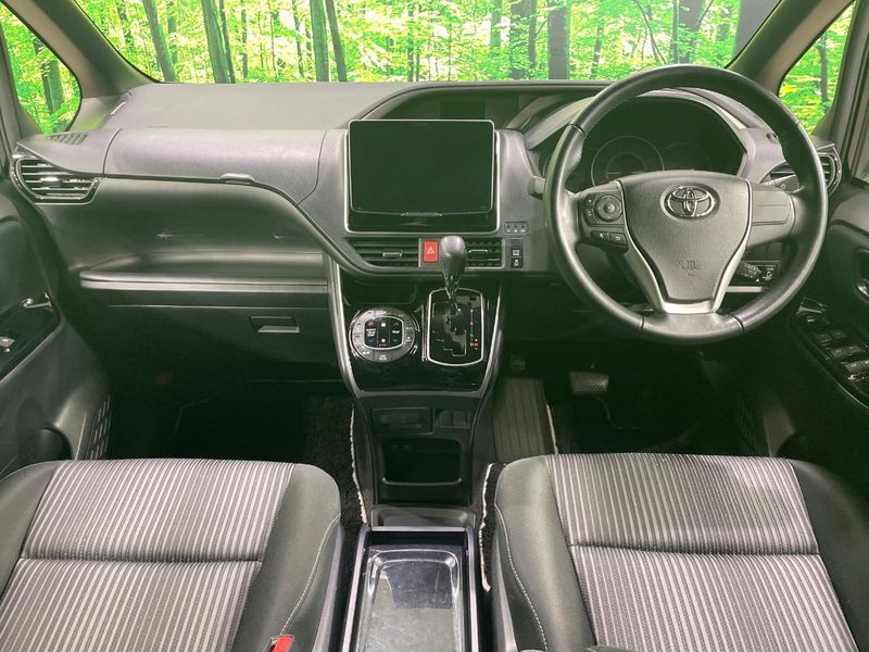 2019 Toyota Voxy DBA-ZRR80W (UW-6a98e7ad816de)[20]