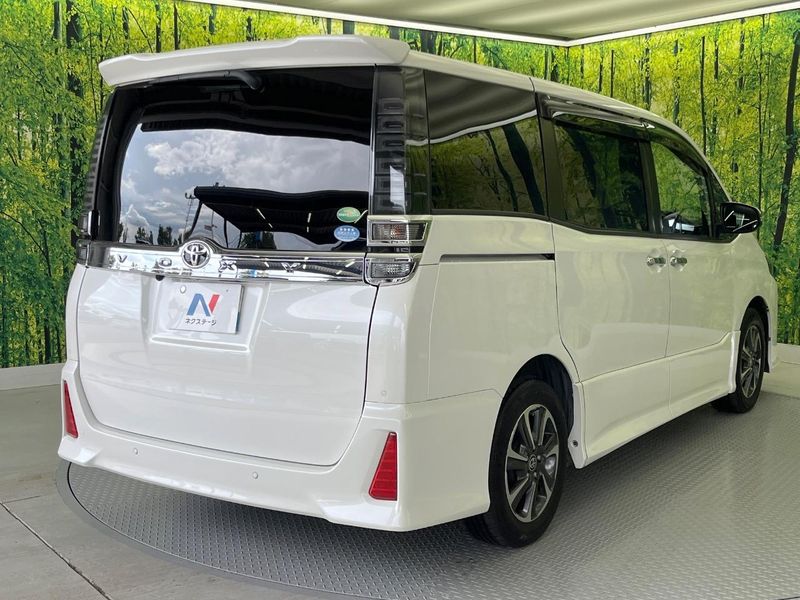 2019 Toyota Voxy DBA-ZRR80W (UW-6a98e7afd4959)[7]