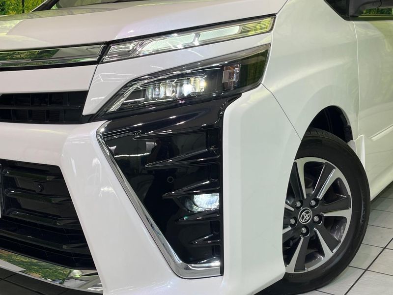 2020 Toyota Voxy 3BA-ZRR80W (UW-6a98e7b1c1e06)[13]