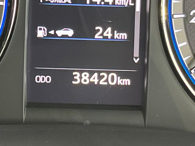 2020 Toyota Harrier DBA-ZSU60W (UW-6a98e7bd8510e)[2]
