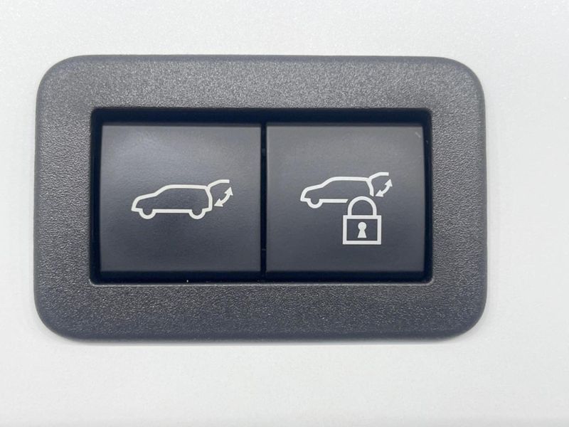 2024 Toyota Corolla Cross 6AA-ZVG13 (UW-6a98e7c0b8434)[10]