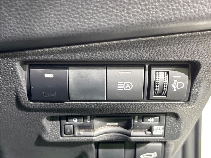 2024 Toyota Corolla Cross 6AA-ZVG13 (UW-6a98e7c10ca85)[12]
