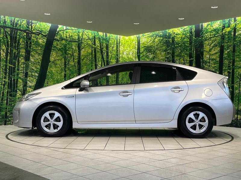 2014 Toyota Prius DAA-ZVW30 (UW-6a98e7caae7b7)[7]