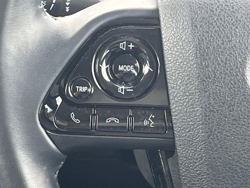 2019 Toyota Prius DAA-ZVW51 (UW-6a98e7d915087)[20]