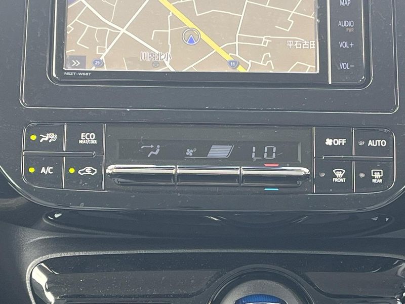 2019 Toyota Prius DAA-ZVW51 (UW-6a98e7d915087)[25]