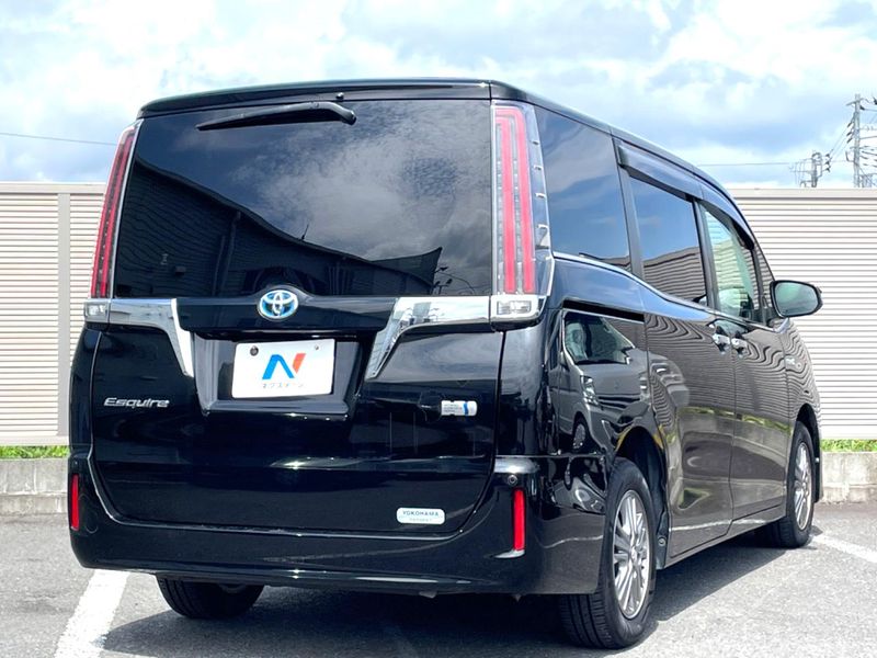 2017 Toyota Esquire DAA-ZWR80G (UW-6a98e7e9ccde7)[9]