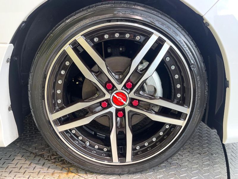 2019 Toyota Voxy DAA-ZWR80W (UW-6a98e7eaeec9f)[16]