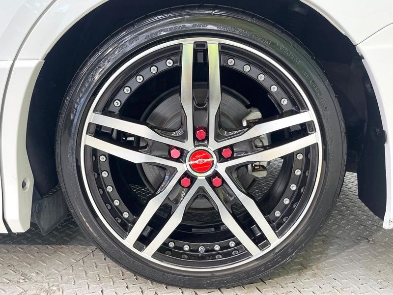 2019 Toyota Voxy DAA-ZWR80W (UW-6a98e7eaeec9f)[21]