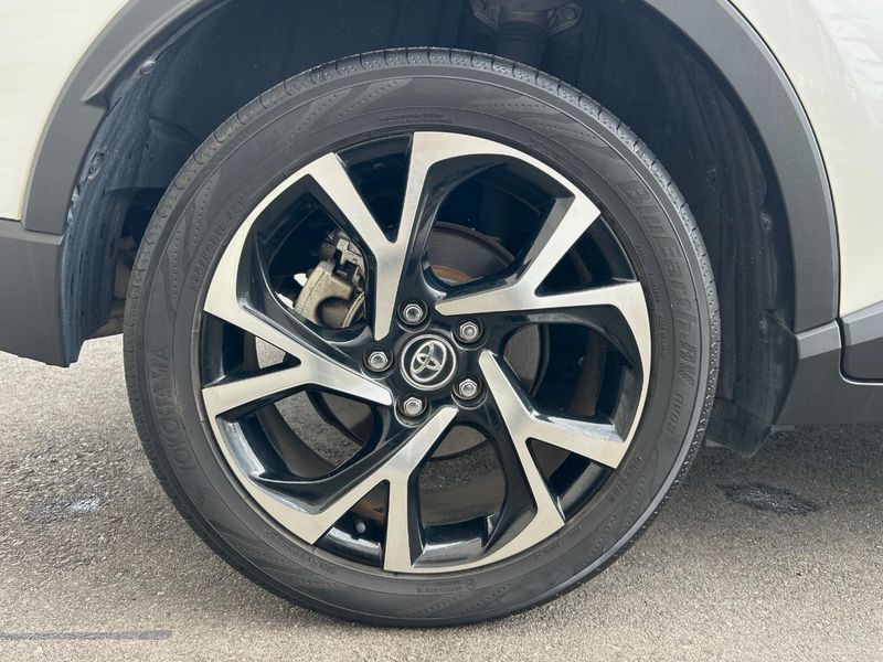 2018 Toyota C-HR DAA-ZYX10 (UW-6a98e800b0e81)[10]