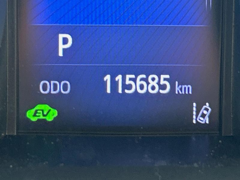 2018 Toyota C-HR DAA-ZYX10 (UW-6a98e800b0e81)[2]