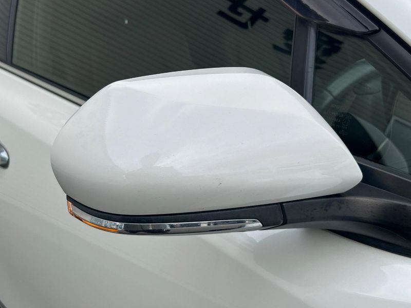 2018 Toyota C-HR DAA-ZYX10 (UW-6a98e800b0e81)[5]