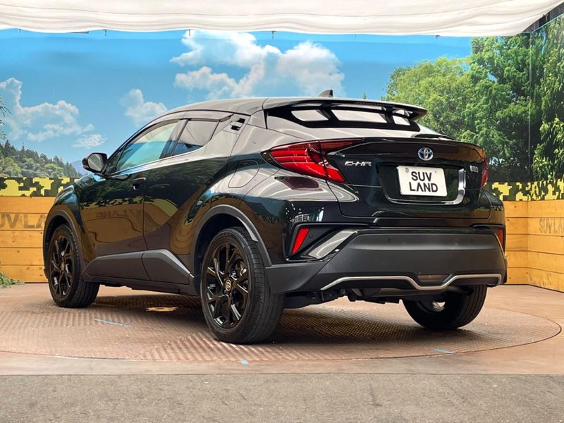2021 Toyota C-HR 6AA-ZYX11 (UW-6a98e8044b6d9)[23]