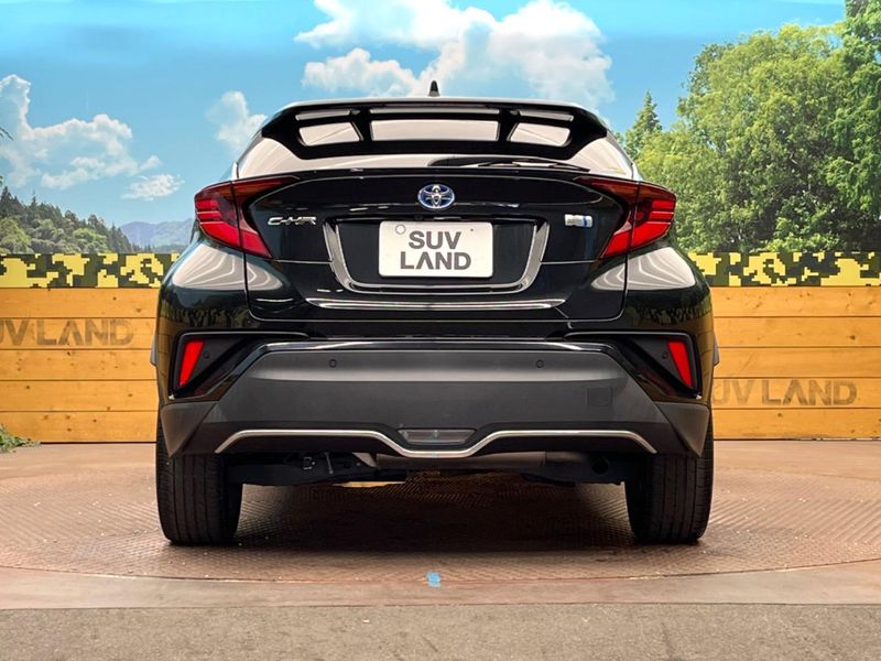 2021 Toyota C-HR 6AA-ZYX11 (UW-6a98e8044b6d9)[22]
