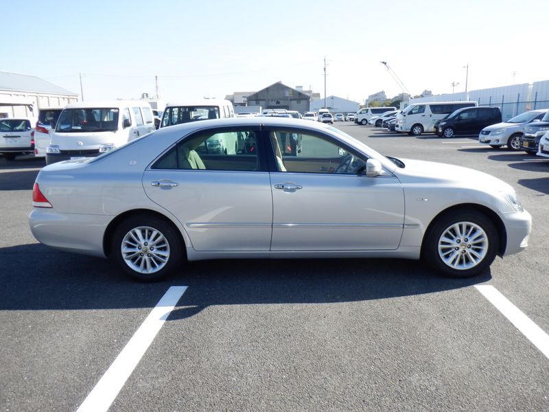 2004 Toyota Crown Royal Series DBA-GRS180 (UW-mtl1i7j31785)[3]