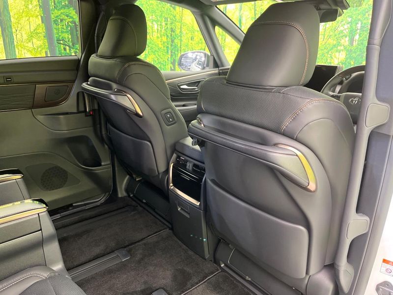 2025 Toyota Alphard 3BA-AGH40W (UW-6a9a3552dbb57)[19]