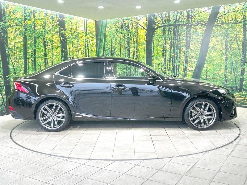 2013 Lexus IS DAA-AVE30 (UW-6a9a355fd03ab)[22]